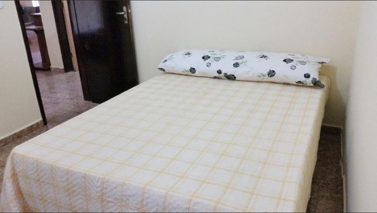 Confortavel Casa Com Piscina E Churrasqueira A 100M Da Praia Caraguatatuba Luaran gambar
