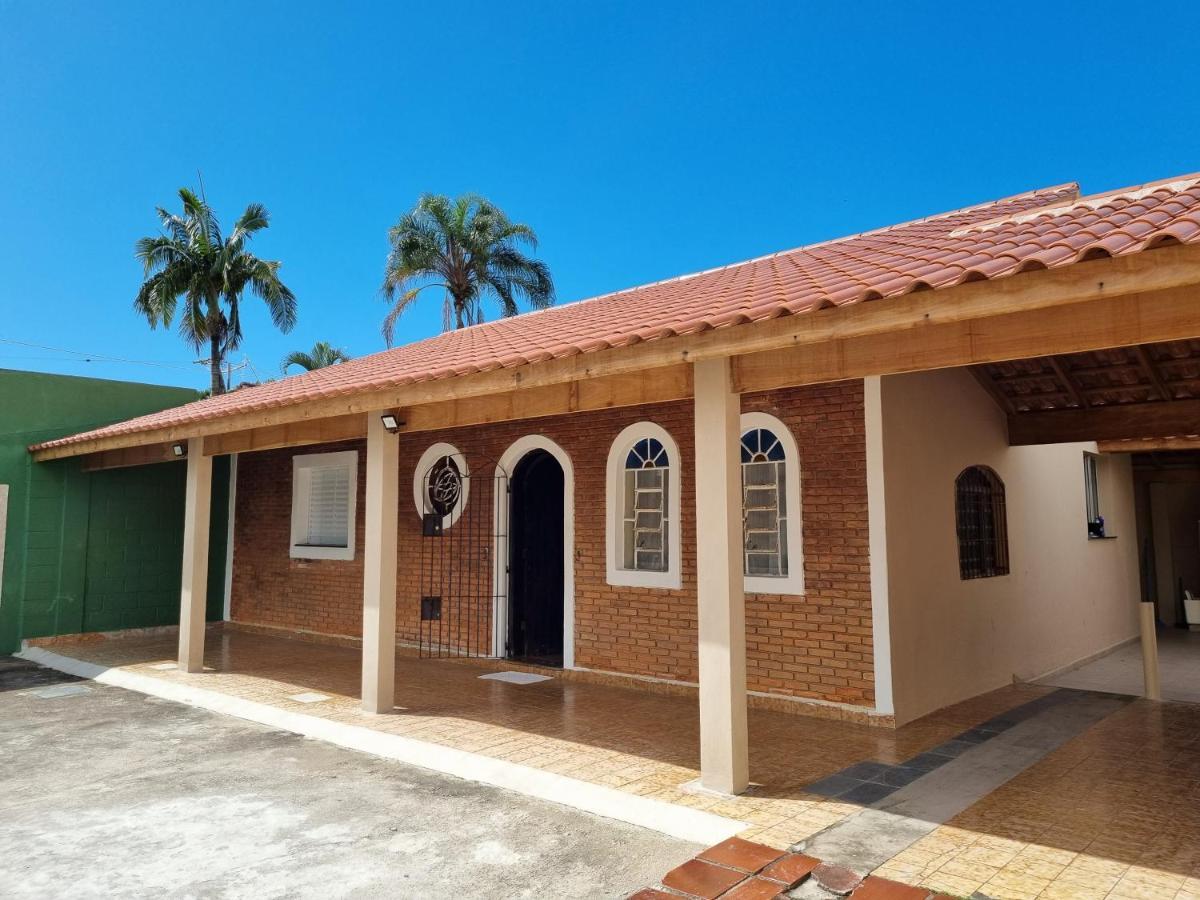 Confortavel Casa Com Piscina E Churrasqueira A 100M Da Praia Caraguatatuba Luaran gambar
