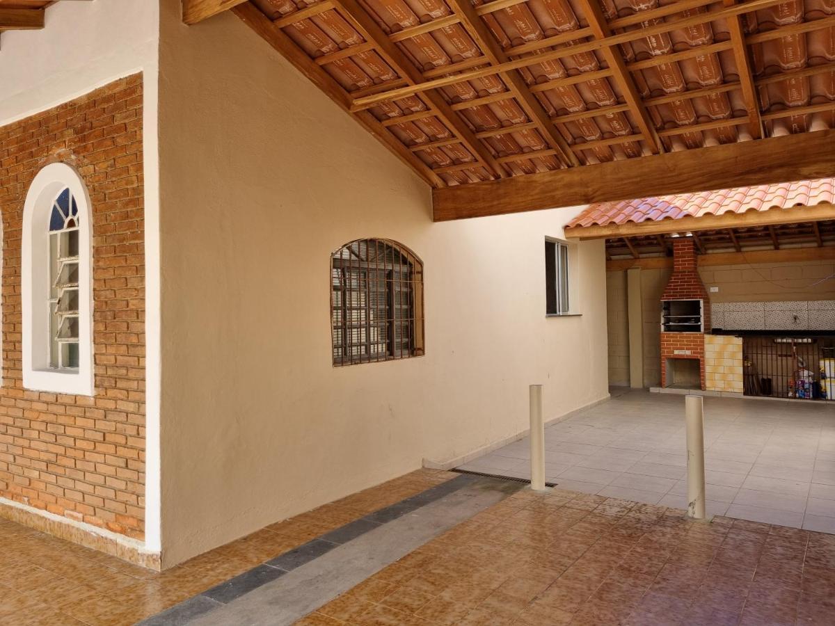 Confortavel Casa Com Piscina E Churrasqueira A 100M Da Praia Caraguatatuba Luaran gambar